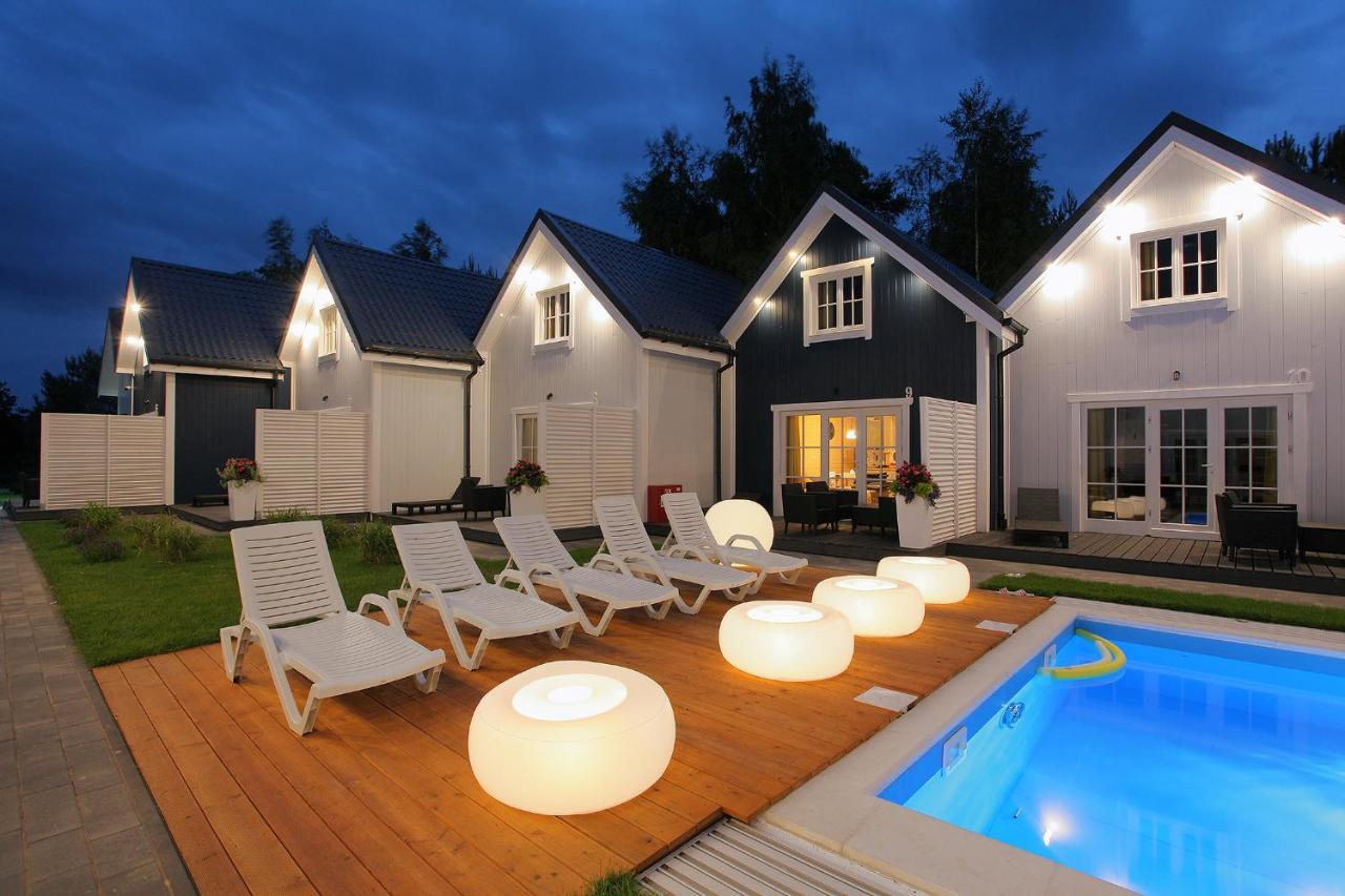 Rodzinka B&M Villa นีคอร์เซ ภายนอก รูปภาพ