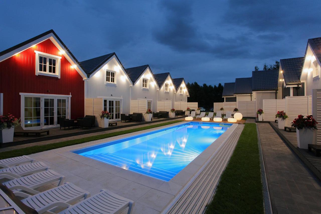 Rodzinka B&M Villa นีคอร์เซ ภายนอก รูปภาพ