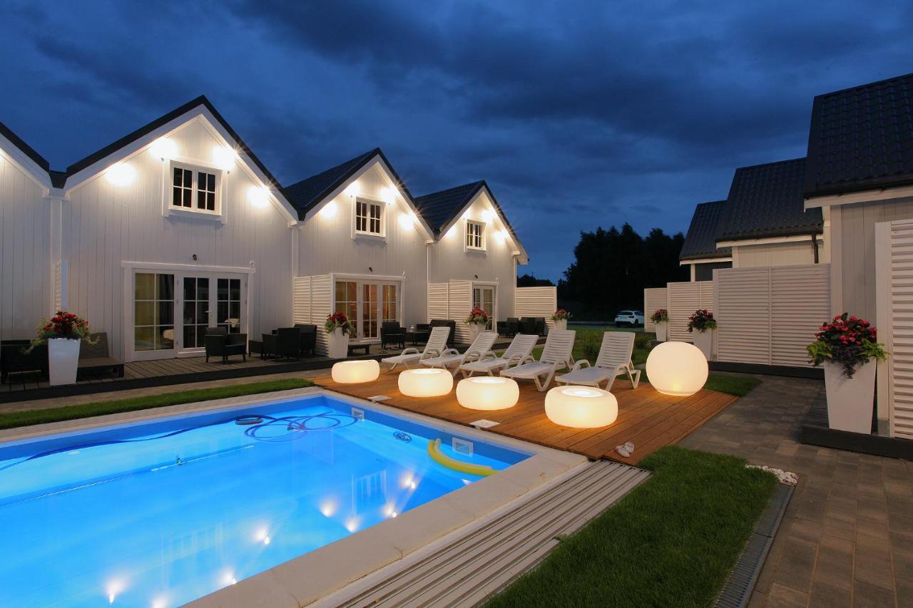 Rodzinka B&M Villa นีคอร์เซ ภายนอก รูปภาพ