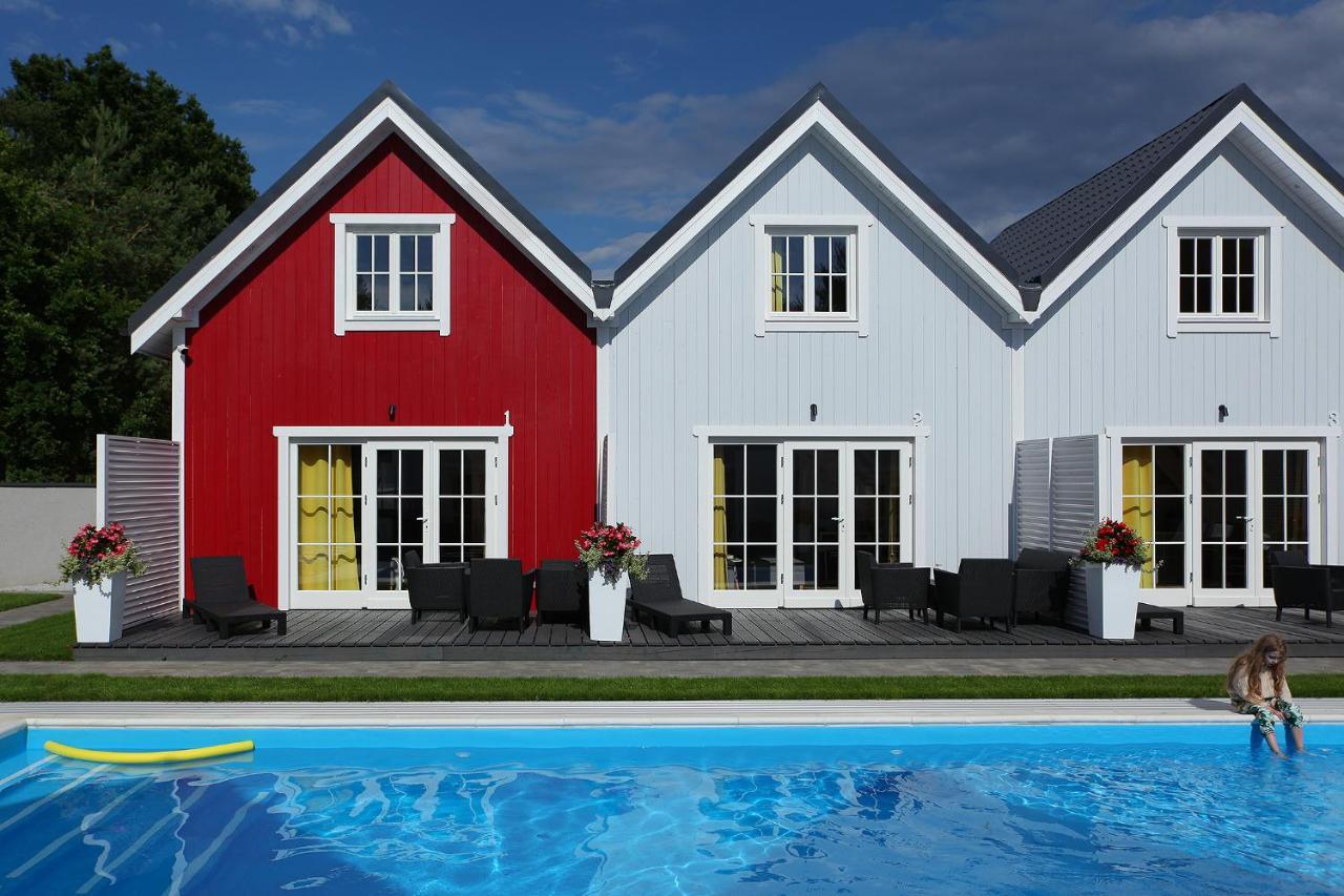 Rodzinka B&M Villa นีคอร์เซ ภายนอก รูปภาพ